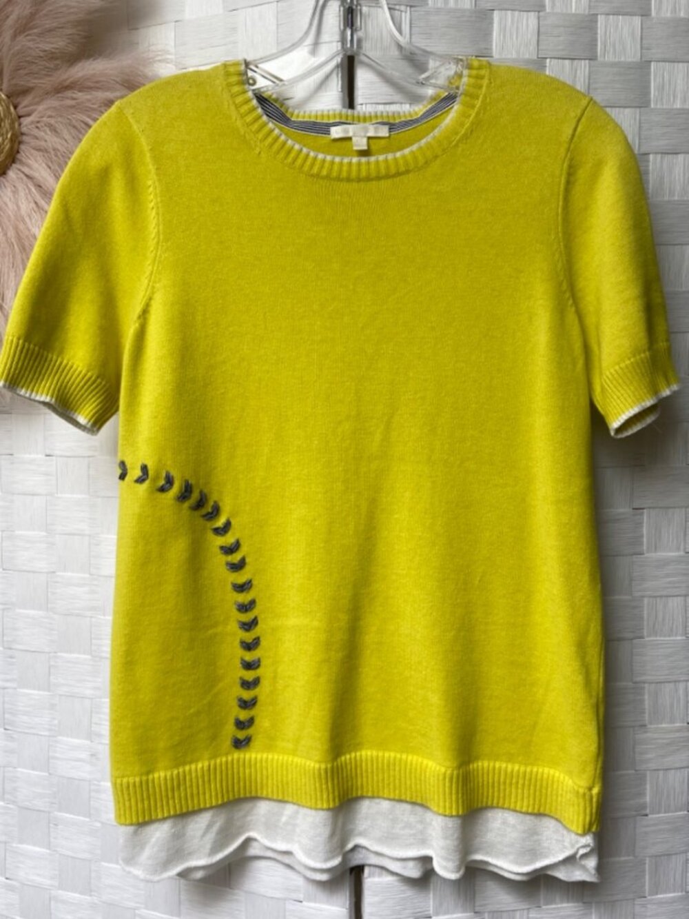 Lisa Todd 100% Cotton Yellow White Short Sleeve Sweater Knit Shirt Size XS
